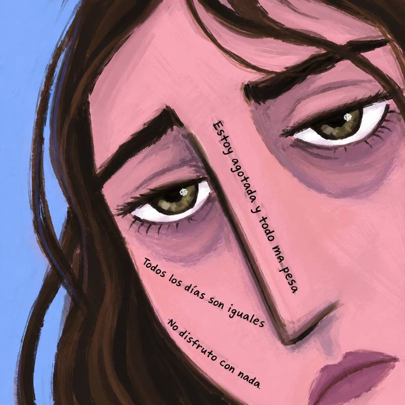 Primer plano de una mujer con expresión de profundo agotamiento y tristeza.